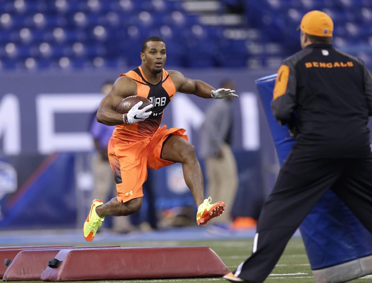 Shuttle: Ameer Abdullah